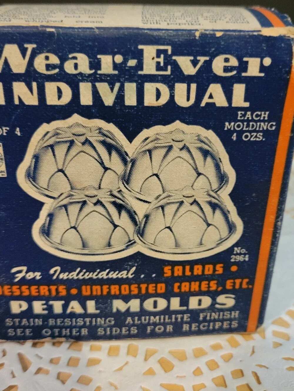 Wear-Ever #2964  Individual Petal Molds - Silver Aluminum Vintage set of 4